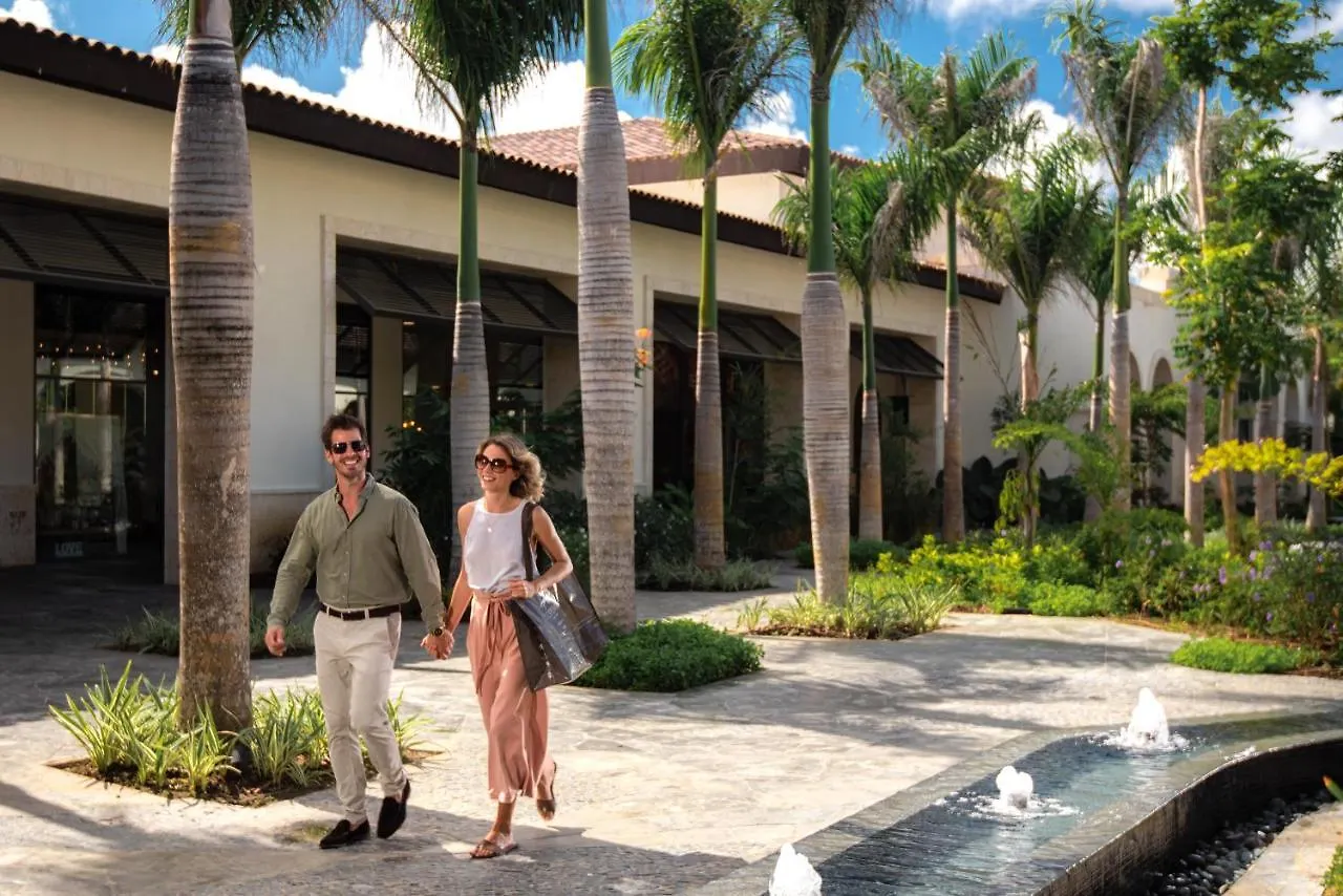 *****  Unique Club at Lopesan Costa Bávaro Resort Punta Cana República Dominicana