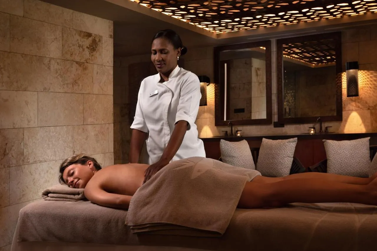 Unique Club At Lopesan Costa Bavaro Resort 푼타 카나